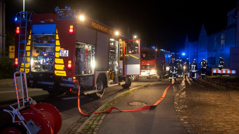 Zahlreiche Feuerwehren aus Kirschau und Umgebung waren im Einsatz.