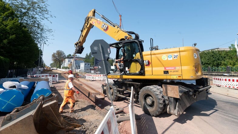 Die Wehlener Straße in Dresden ist eine der größten Baustellen der Stadt. Hier werden unter anderem neue Versorgungsleitungen und Straßenbahngleise verlegt.