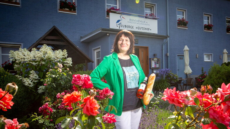 Nach der Corona-Krise sind die Touristen zurück: Tina Weßollek vom Gutshof L'Auberge in Bischofswerda freut sich über eine stabile Sommersaison 2023.
