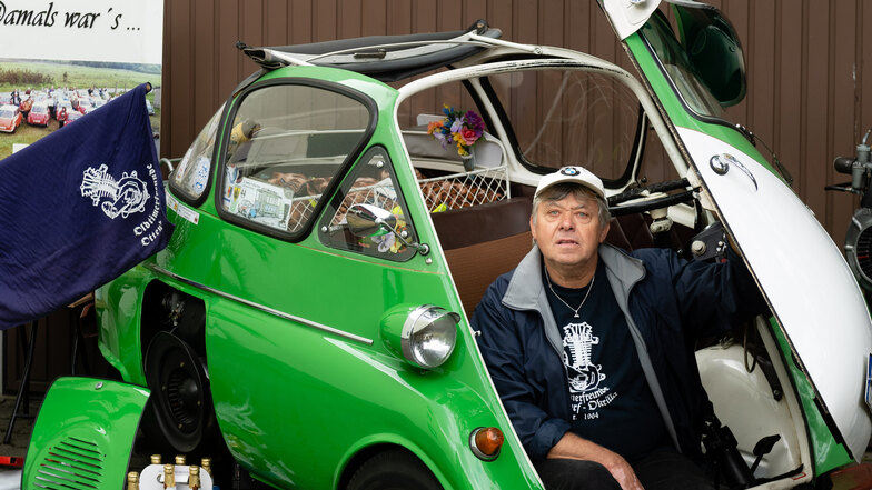 Peter Bauer aus Ottendorf-Okrilla hat sich vor 44 Jahren in die BMW Isetta verliebt – und ist es noch heute.