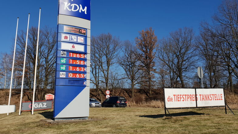 Bei "KDM" im polnischen Porajow gab es am Dienstagnachmittag noch Benzin und Diesel.