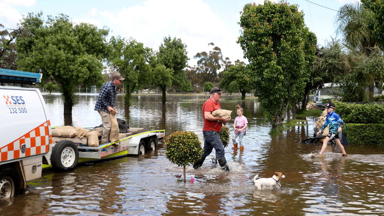 Wieder verheerende Überschwemmungen in Australien - 423.000 Blitze