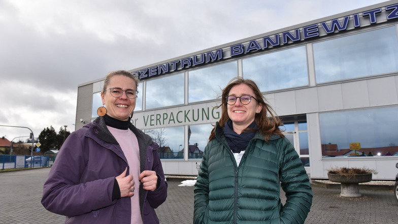 Susanne Beckert und Susanne Tharun vom Verein Gut Leben vor ihrem neuen Domizil.