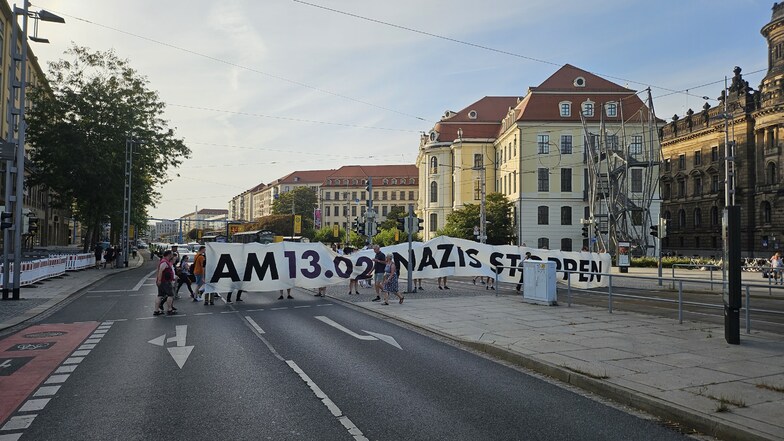 13. Februar: Initiative will das bisherige Gedenken in Dresden abschaffen