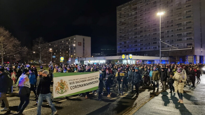 Protest-Demo gegen Corona-Maßnahmen in Dresden