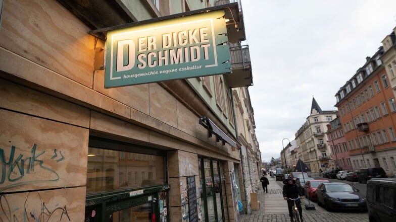 Aus für eine vegane Institution in Dresden: "Der dicke Schmidt" schließt einen seiner Imbisse.