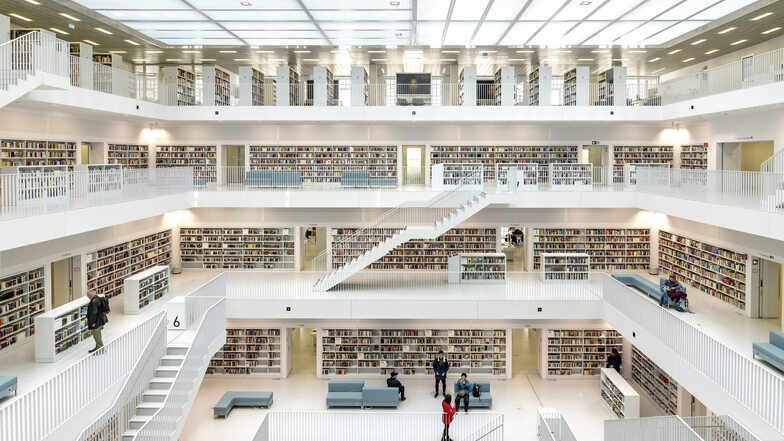  Stadtbibliothek am Mailänder Platz im Europaviertel Stuttgart. Geplant wurde sie vom koreanischen Architekt Eun Young Yi.