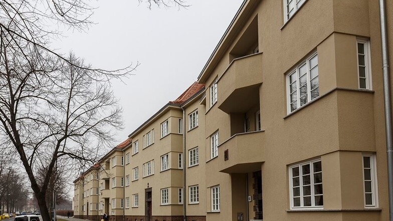In der Reichertstraße sind jetzt drei weitere Häuser fertig geworden, die zum Frauenburgkarree gehören. Dabei sind wieder 23 Wohnungen für Senioren entstanden.
