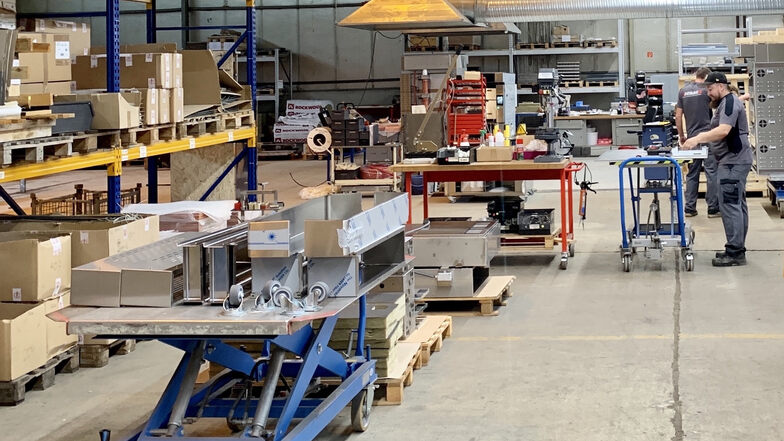 Der sächsische Backofen-Hersteller Debag erweitert seine Fertigung. In Königsbrück entstand eine neue Produktionshalle für Ladenbacköfen.
