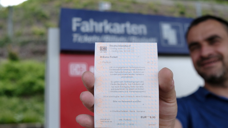 Das 9-Euro-Ticket läuft aus - der Verkehrsverbund Oberelbe (VVO) zieht nun eine gemischte Bilanz.