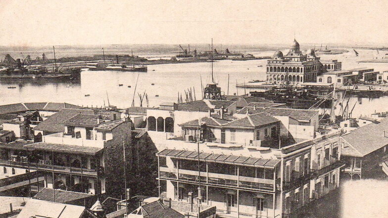 Die ägyptische Hafenstadt Port Said auf einer historischen Postkarte. Hier fährt die "Goeben" mit Karl Kockisch in den Suez-Kanal ein.