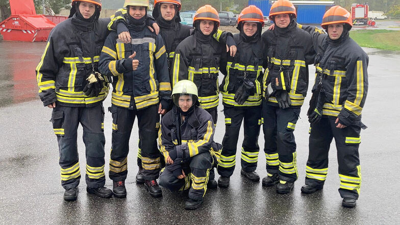 Die angehenden Feuerwehrleute aus Tschechien zeigten sich von der Landesfeuerwehrschule Nardt und dem Freizeitprogramm, das von der RAA Hoyerswerda/Ostsachsen organisiert wurde, begeistert.