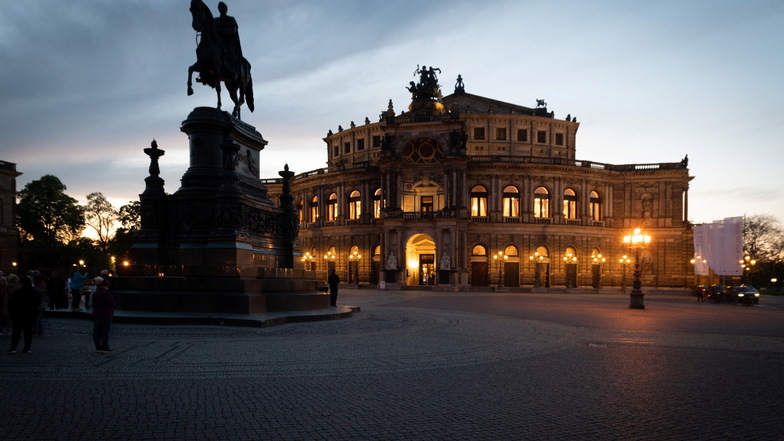 Die Dresdner Semperoper ist das Stammhaus der Sächsischen Staatskapelle Dresden.
