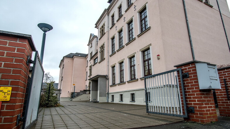 Die Grundschule in Großbauchlitz wird als erste der Döbelner Schulen digital aufgerüstet. Abgeschlossen ist das noch nicht.