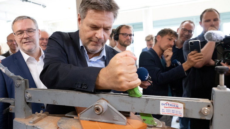 Was Minister Habeck beim sächsischen Dachdecker Dittrich erlebt