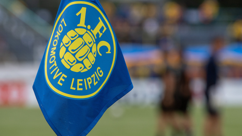 Die Polizei ermittelt gegen 30 Ultras des Fußballvereins 1. FC Lokomotive Leipzig.