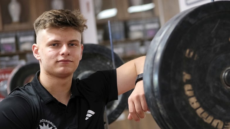 Lucas Müller ist die große Hoffnung des AC Meißen. Der Gewichtheber trainiert hart für seinen Traum von Olympia. Am 6. Juli tritt er in seiner Heimatstadt beim Pokal der Blauen Schwerter an.