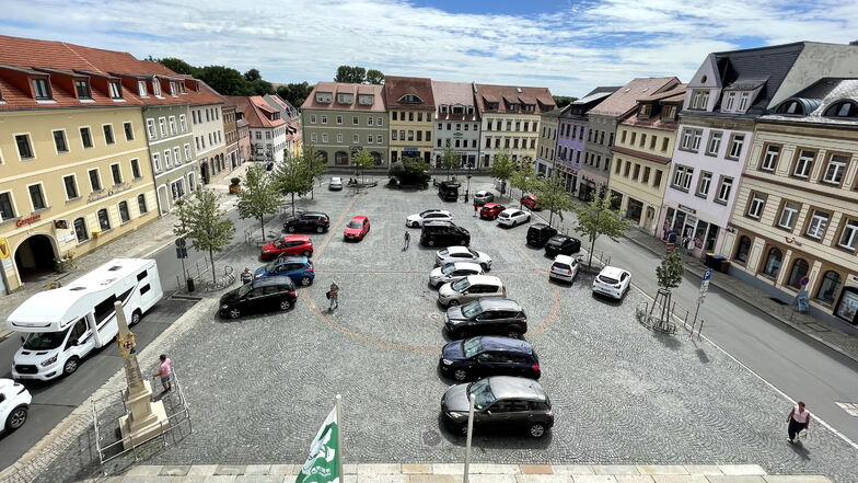 Auf dem Radeberger Markt bietet der VdK künftig aller 14 Tage eine sozialrechtliche Beratung an.