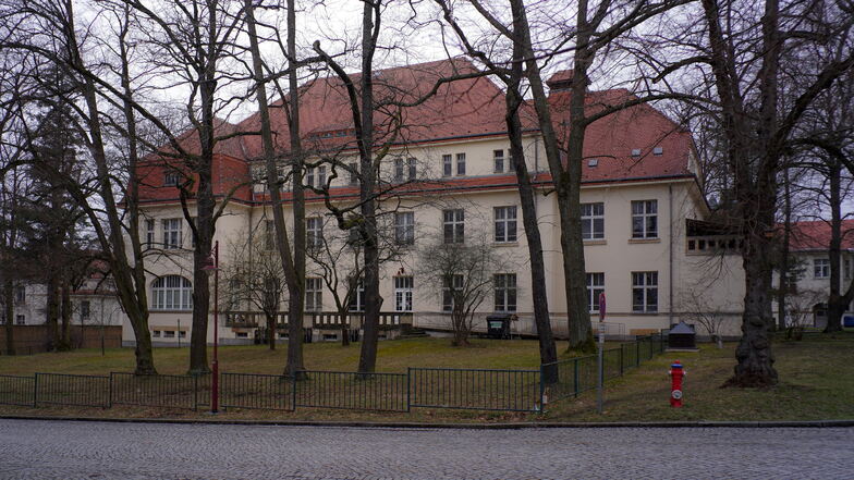 Im Sächsischen Krankenhaus Arnsdorf gibt es Sicherheitsrichtlinen, um Patienten vor sich selbst zu schützen. Viele der Patienten leiden unter psychischen Erkrankungen.