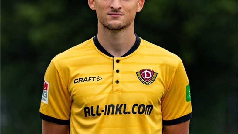 Mittelfeld   Rückennr.: 4  Jannis Nikolaou (31.7.1993) seit 2018 im Verein Vorher: Würzburger Kickers