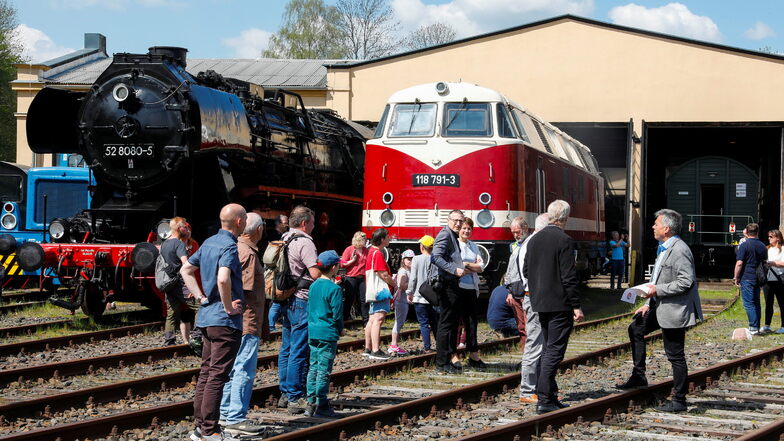 Alles raus, was Räder hat, hieß es bei den 27. Löbauer Maschinenhaustagen der Ostsächsischen Eisenbahnfreunde.