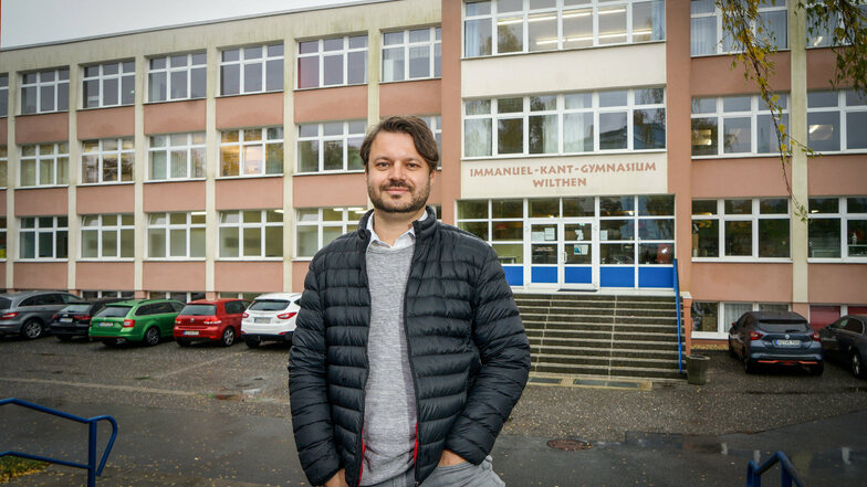 Seit Schuljahresbeginn leitet Markus Straube als neuer Rektor das Immanuel-Kant-Gymnasium in Wilthen, nachdem die Stelle ein Jahr lang nur kommissarisch besetzt war.