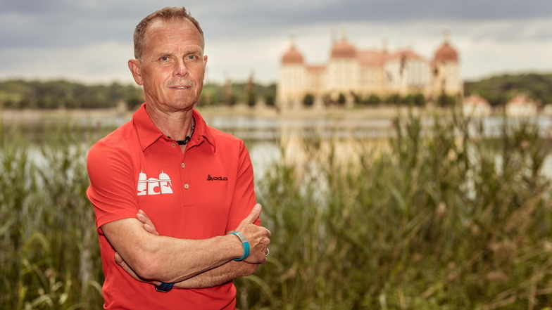 Reiner Mehlhorn war zehn Jahre Organisationschef des Moritzburger Schloss-Triathlons. Der 66-Jährige gab das Amt ab, ist aber noch der Mann im Hintergrund.