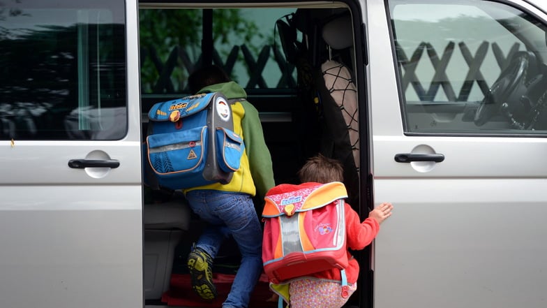 Weniger Bevölkerung, weniger Schulen - längere Fahrwege für Schüler. Das ist ein Grund, warum viele Eltern ihre Kinder lieber an eine Oberschule schicken.