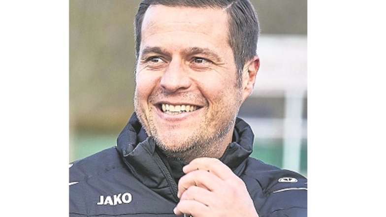 Pokalsieg zum 41. Geburtstag: VfL-Trainer Frank Paulus.