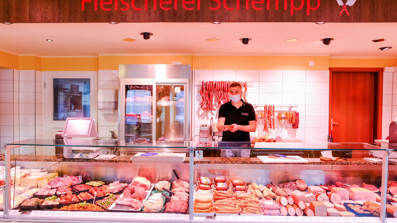 Filiale Nummer fünf: Seit Dienstag ist die Fleischerei Schempp nun auch in Radeburg mit einem Geschäft präsent.