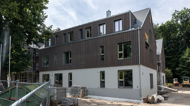 Diesen Monat noch geht der Innenausbau im Winfriedhaus in Schmiedeberg-Naundorf zu Ende. Im September wird die Wiedereröffnung gefeiert.