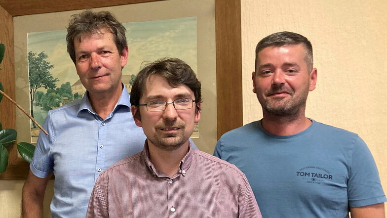 Bürgermeister Jörg Burkert (links) wird künftig von Andreas Kretschmer (rechts, erster Stellvertreter) und Sascha Suhr (zweiter Stellvertreter) vertreten.