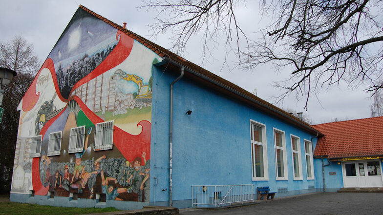 Jugendclubhaus "Ossi" in Hoyerswerda
