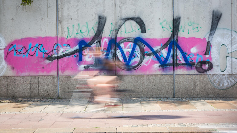 Ein Graffito an der Marienbrücke.