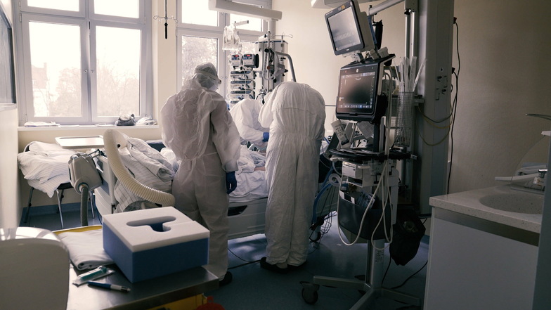 Auch die Intensivstation des Görlitzer Klinikums kam im November und Dezember an ihre Grenzen.