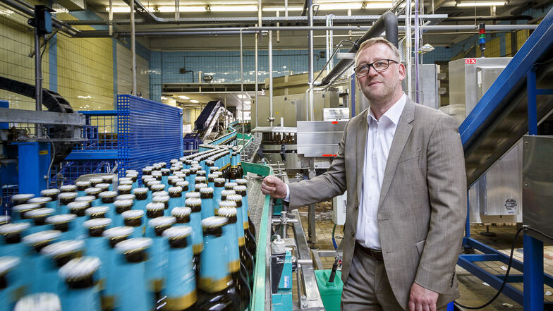 Landskron-Chef Uwe Köhler setzt derzeit auf Flaschenbier.