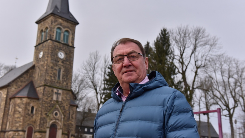 Andreas Liebscher ist seit 2014 ehrenamtlicher Bürgermeister in Hermsdorf/E.. Der 63-Jährige stellt sich jetzt zur Wiederwahl.