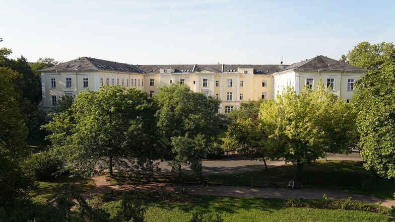Das Haus P gehört zu den wenigen noch unsanierten Gebäudes des Friedrichstädter Krankenhauses.