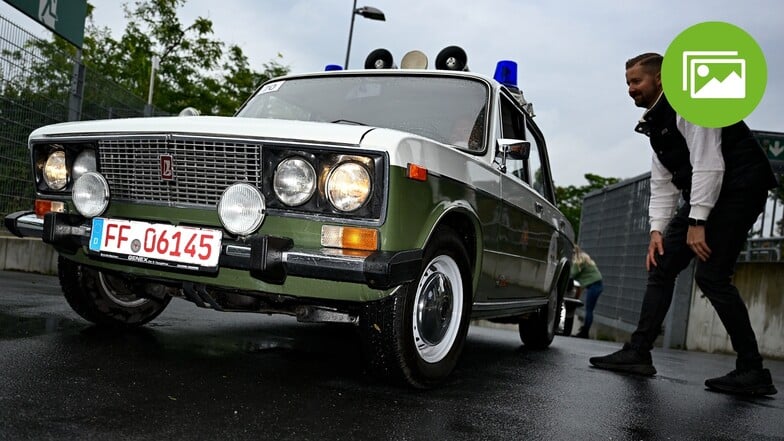 Sicherheit muss sein: Auch ein Lada 2106 1500s Funkstreifenwagen, Baujahr 1985, ist bei der Rallye Elbflorenz dabei.