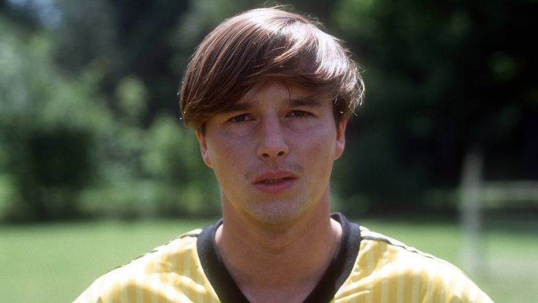 So kennt man Dynamos Teenie-Schwarm der 1980er-Jahre: Jörg Stübner mit Popperlocke.