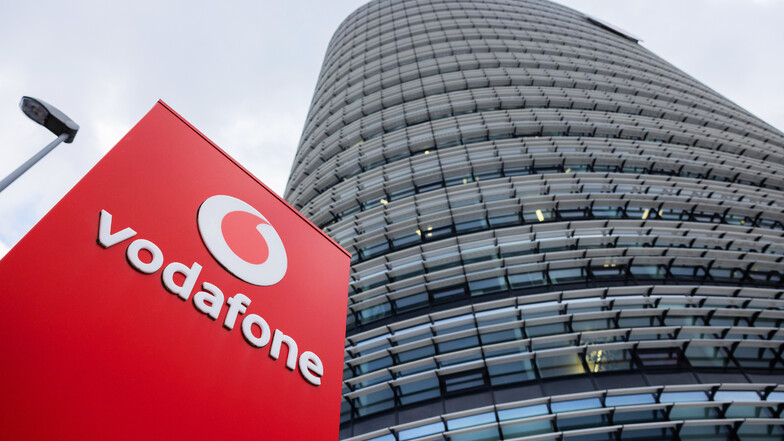 13 Prozent der angestellten von Vodafone müssen gehen. Der Telekommunikationsanbieter will 2.000 Stellen einsparen.