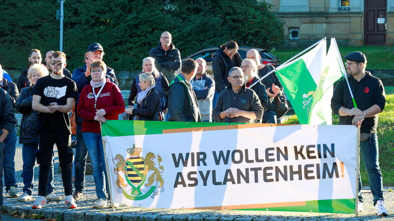 Protest gegen Asylbewerberheim am Spreeeck