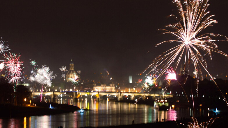 Feuerwerke - auch zu Silvestern - könnten in Dresden durch Lichtinstallationen ersetzt werden, fordern die Grünen.