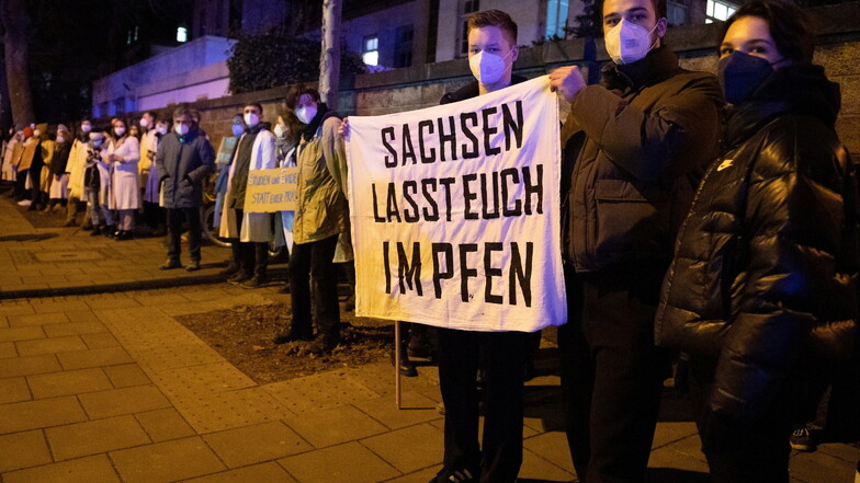 Dresdner Demo-Studenten warten auf Bußgeld-Entscheidung
