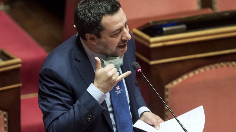 Matteo Salvinis Lega hat im EU-Parlament gegen die Einführung von Corona-Bonds gestimmt - doch kritisiert Deutschland für deren Ablehnung von gemeinsamen Anleihen.