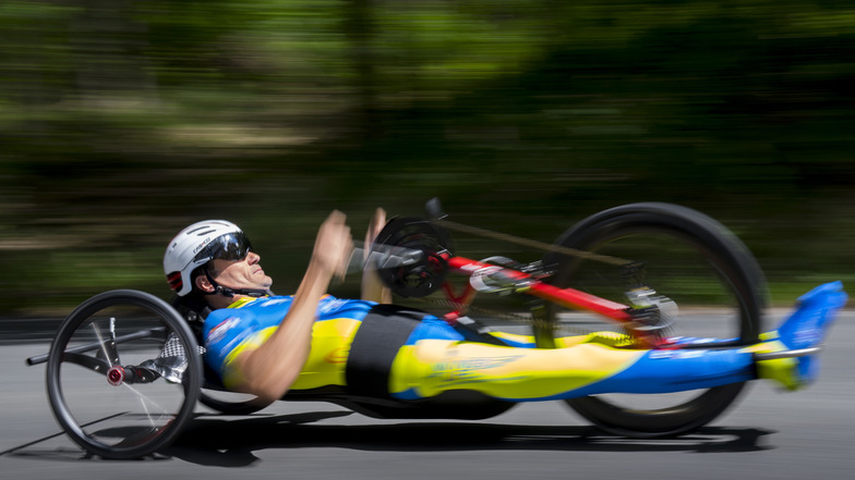 Schafft in seinem speziellen Liegerad unglaubliche Leistungen: Der Weinböhler Rad-Profi Lars Hoffmann möchte am Wochenende einen Weltrekord knacken.