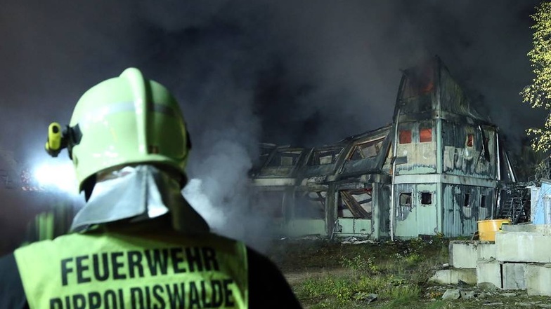Etwa 70 Kameraden der Freiwilligen Feuerwehren Dippoldiswalde, Reinholdshain, Reichstädt, Oberhäslich und Freital waren im Einsatz.