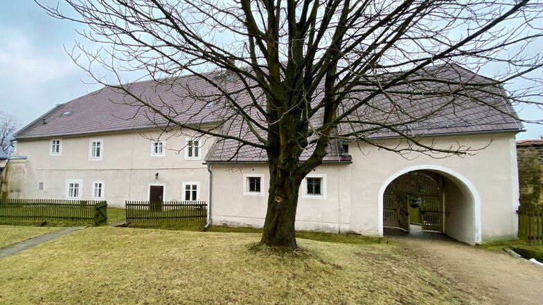Das Pfarrhaus von Großhennersdorf ist nach neuesten Erkenntnissen das älteste protestantische Pfarrhaus in der Oberlausitz.