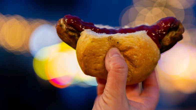 Zum Hineinbeißen! Der Deutsche liebt seine Bratwurst. Und ein Markt sucht nun die leckersten Rezepte dafür.