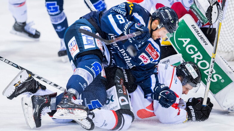 In der Saison 2017/18 stand Mike Glemser bei den Dresdner
Eislöwen unter Vertrag. Nach einem Crash in die Bande wird der 25-Jährige nie mehr Eishockey spielen können.
